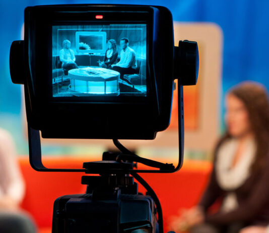 Stephen Leeb Interviews Investment News presented by World Renowned Economist, Money Manager & Finance Expert Dr. Stephen Leeb Ph.D. Founder of Leeb Capital Management Leeb.net