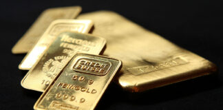 Investment Portfolio Diversification: Gold Is A Vital Asset Why Should Gold Be A Vital Asset In Your Investment Portfolio? by Dr. Stephen Leeb, Ph.D.